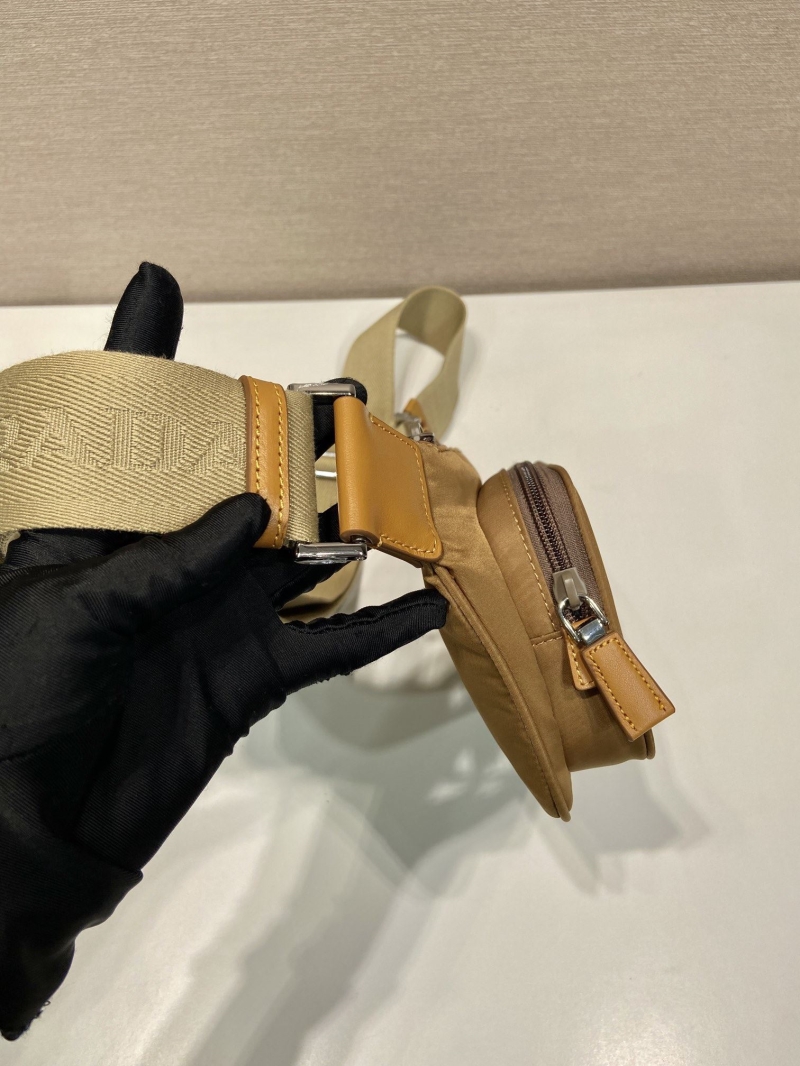 Pra*a waist chest packs